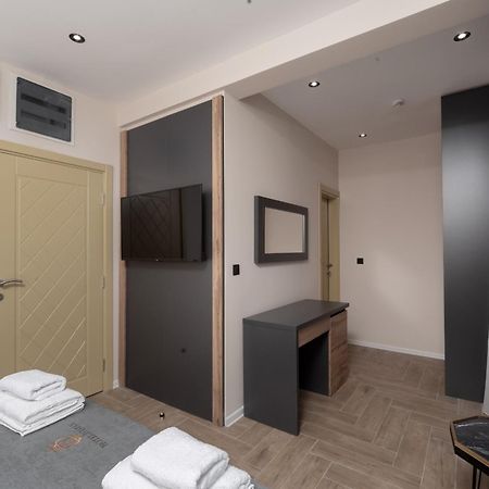 דוברה וודה Hotel Diman מראה חיצוני תמונה