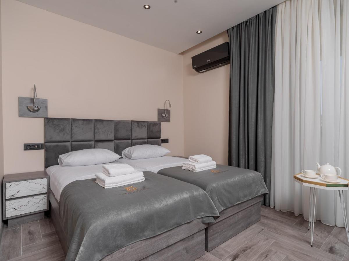 דוברה וודה Hotel Diman מראה חיצוני תמונה