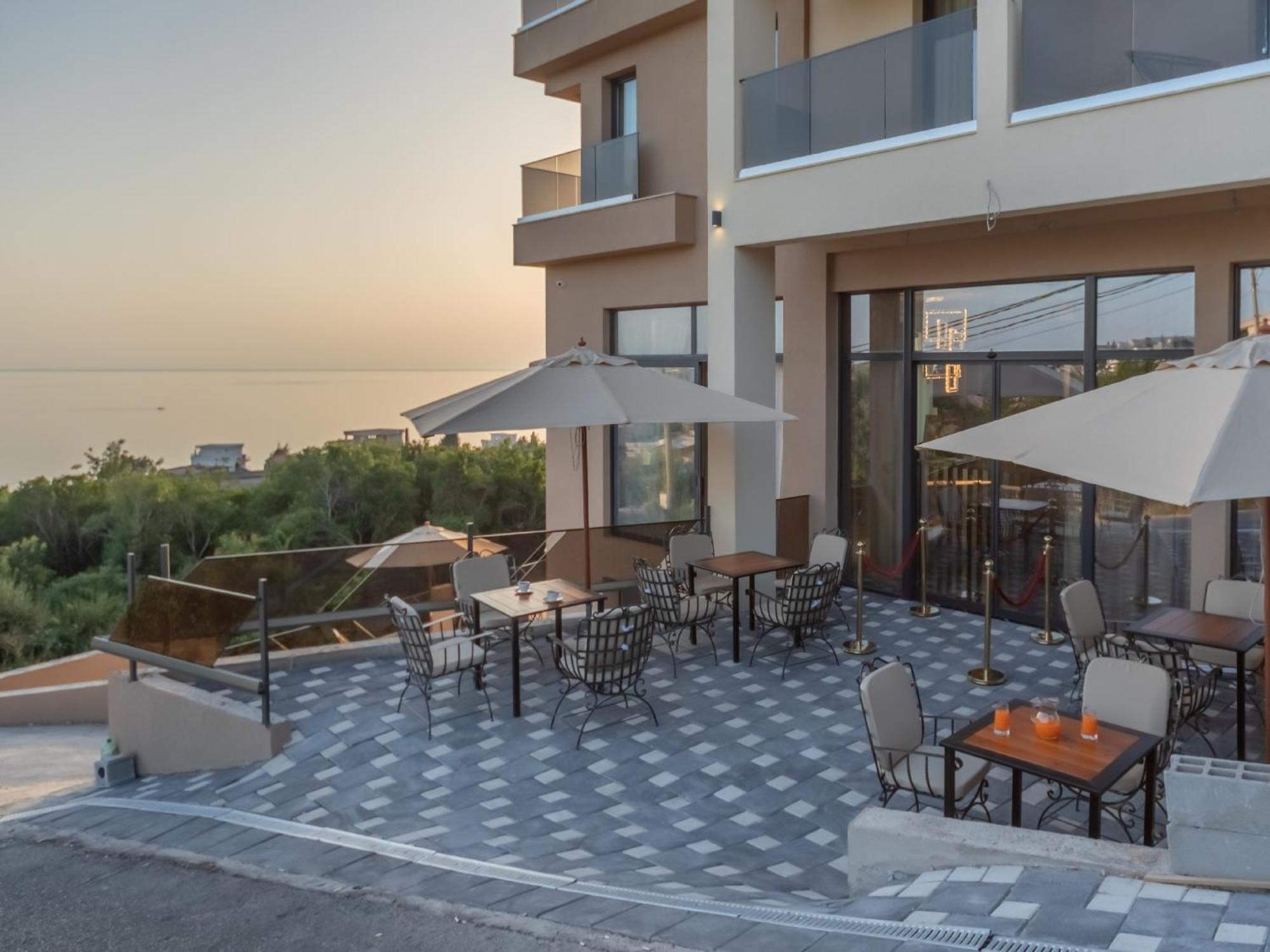 דוברה וודה Hotel Diman מראה חיצוני תמונה