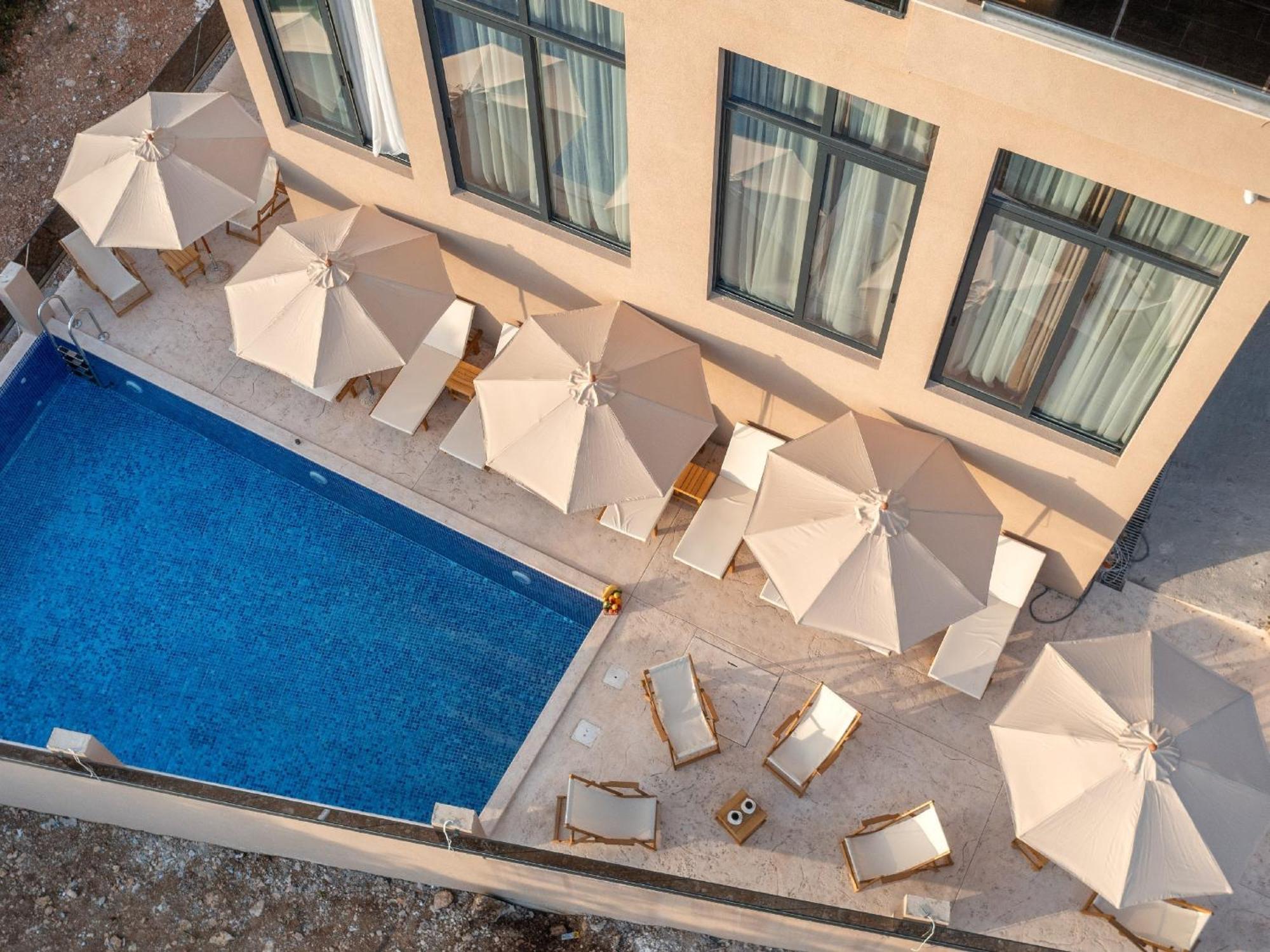דוברה וודה Hotel Diman מראה חיצוני תמונה