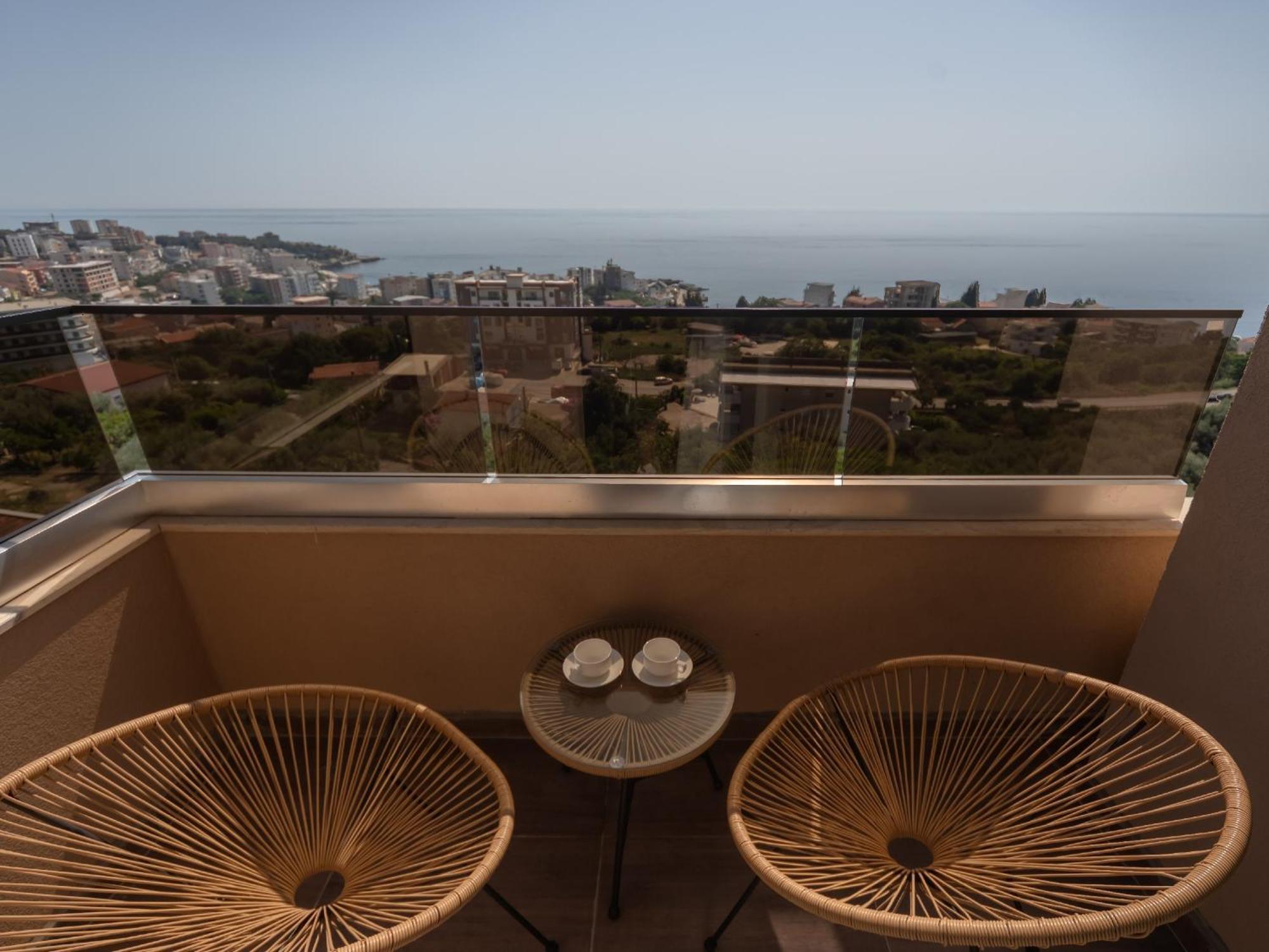 דוברה וודה Hotel Diman מראה חיצוני תמונה