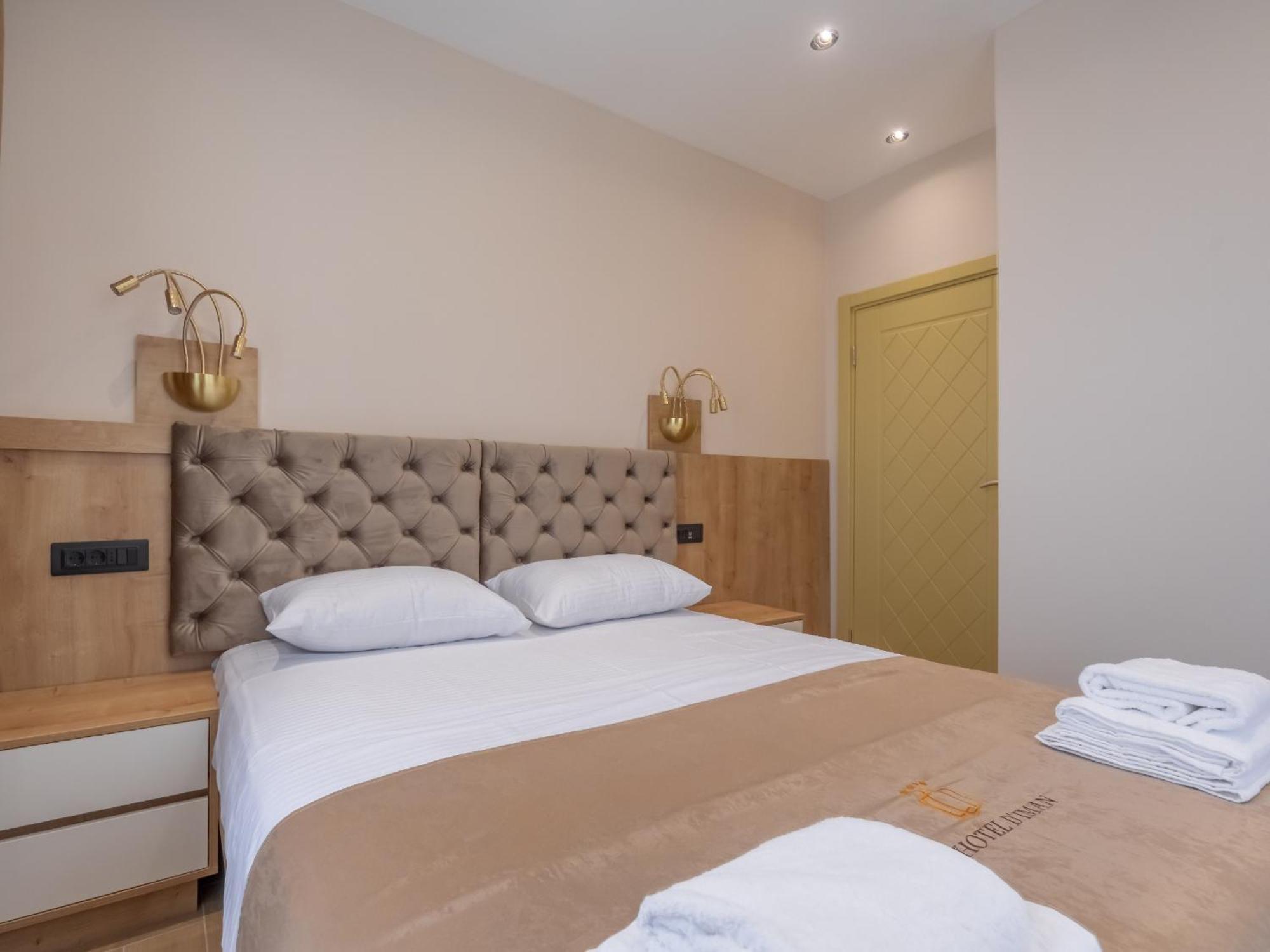 דוברה וודה Hotel Diman מראה חיצוני תמונה