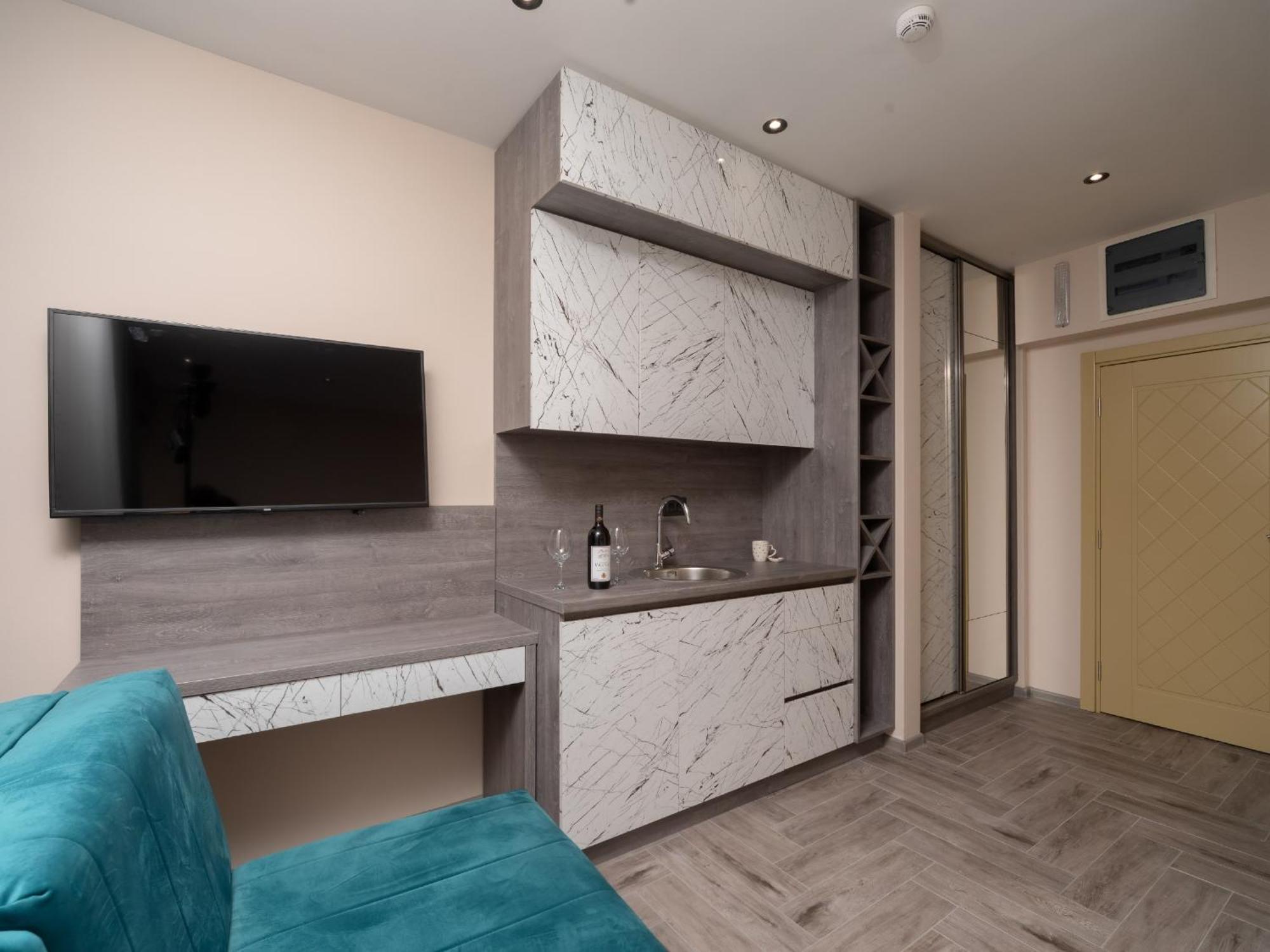 דוברה וודה Hotel Diman מראה חיצוני תמונה