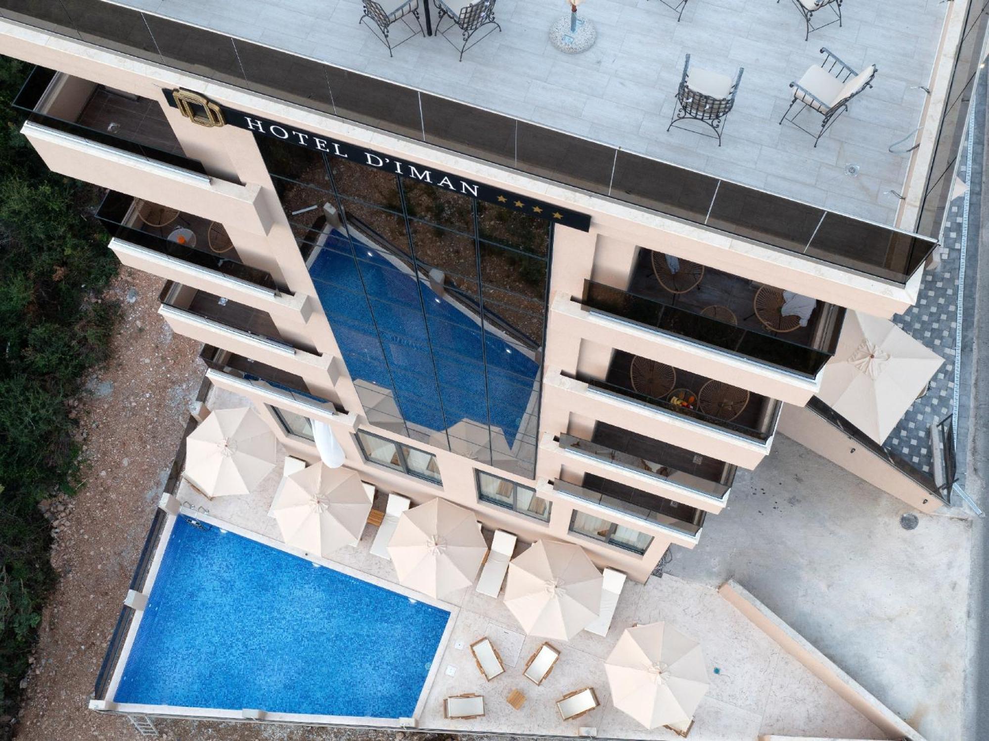 דוברה וודה Hotel Diman מראה חיצוני תמונה